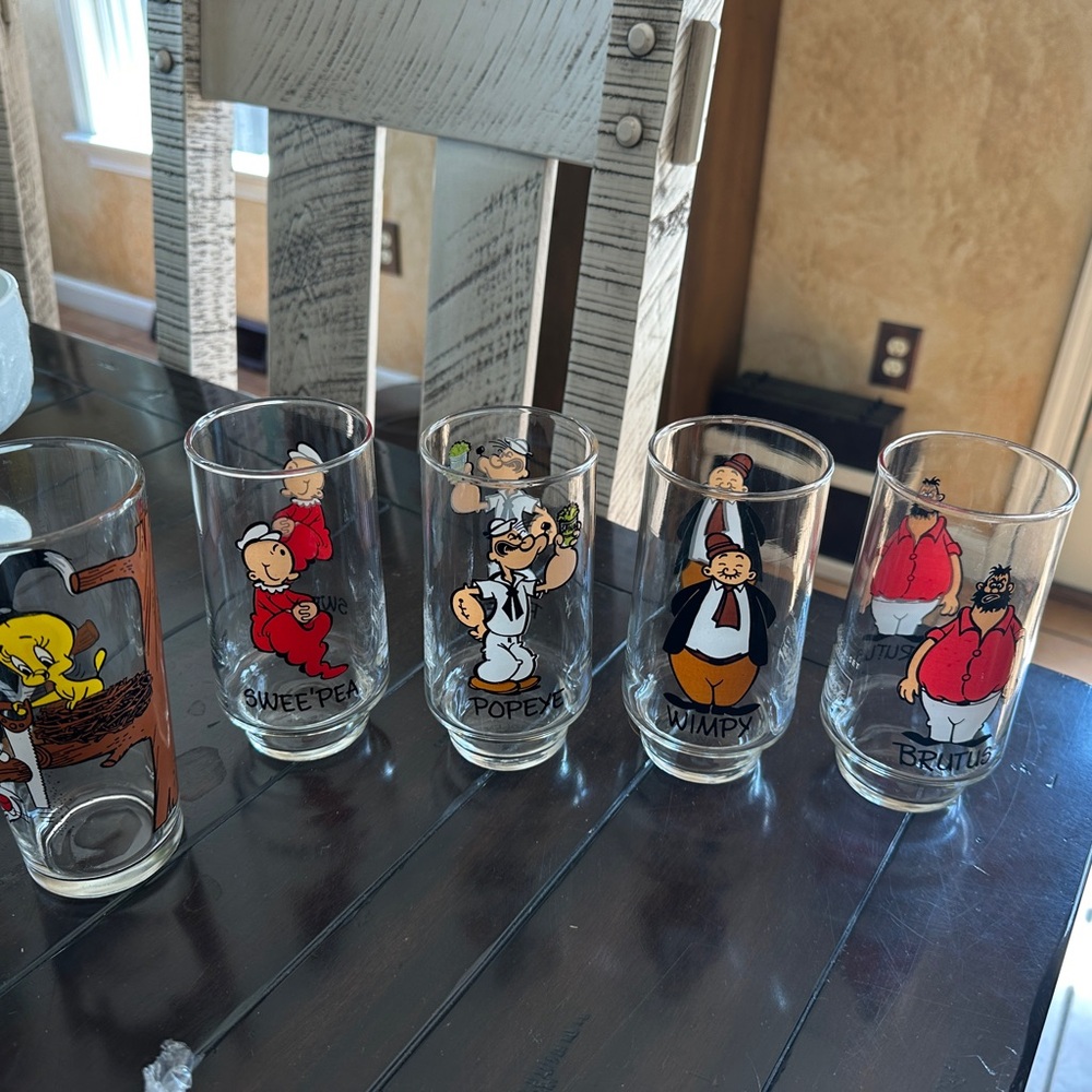 Colorful Cartoon Character Glass Set - Picture 3 of 11